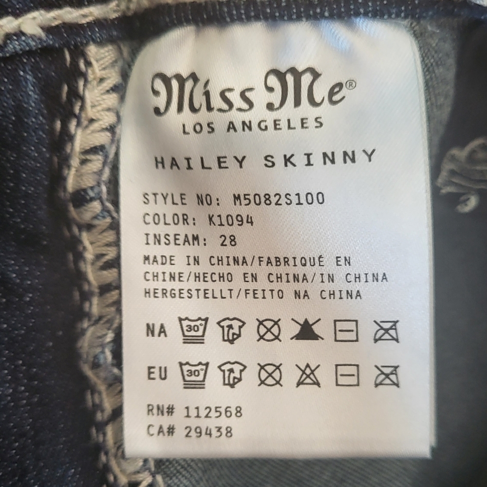 Miss Me Skinny Jean's - Picture 5 of 5